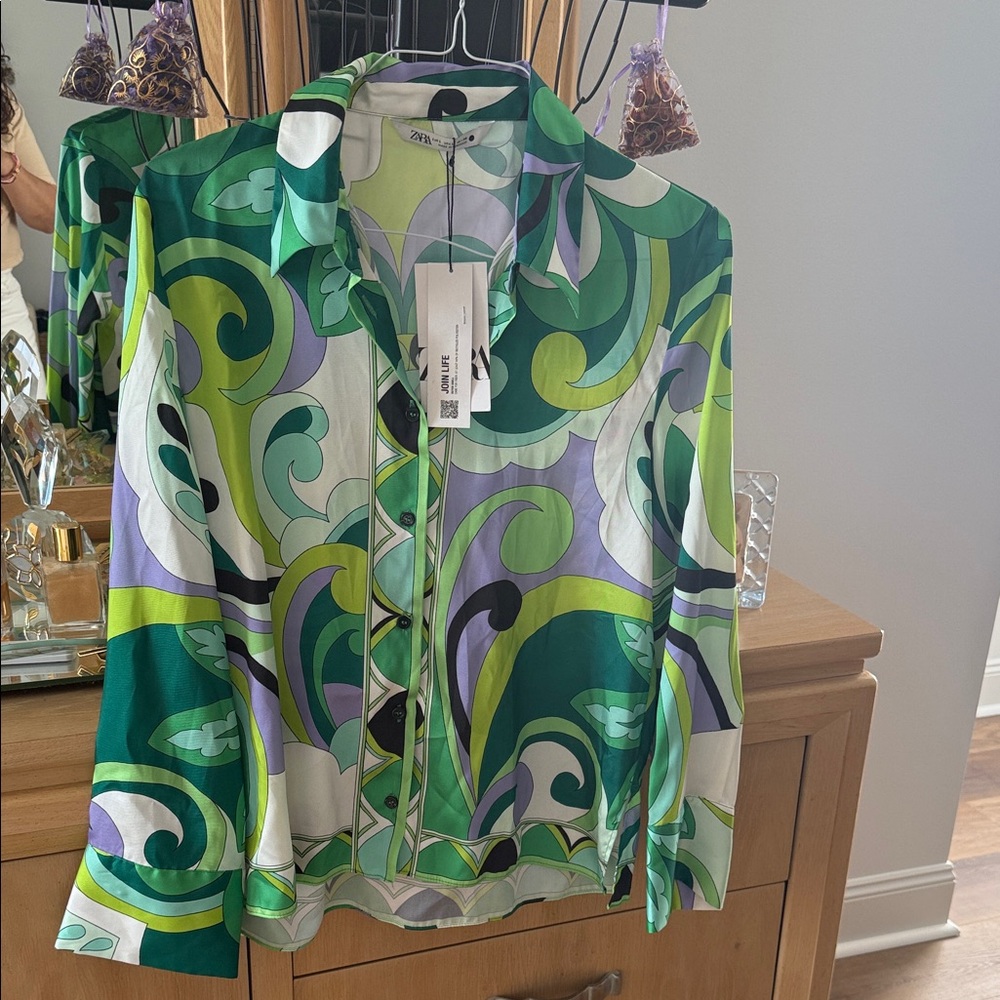 Zara Multicolor Swirl Button-Down Shirt in Green & Lavender